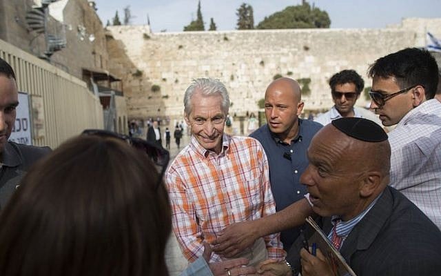 Charlie Watts, drummer for The Rolling Stones, seen visiting the Western Wall in Jerusalem's Old City on Tuesday, June 3, 2014, a day before the band's concert in Tel Aviv (Photo credit: Yonatan Sindel/Flash 90)