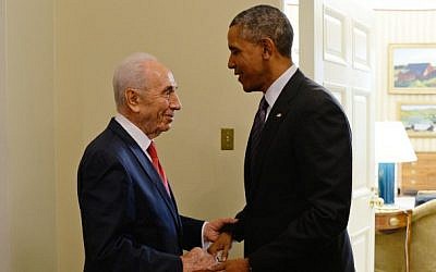 President Shimon Peres meets with US President Barack Obama at the White House on June 25, 2014. (Photo by Kobi Gideon/GPO/FLASH90)