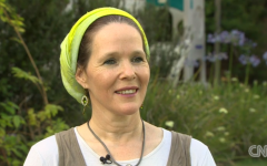Rachelle Fraenkel, mother of one of the kidnapped Israeli teens, speaks to CNN. (screen capture: CNN)