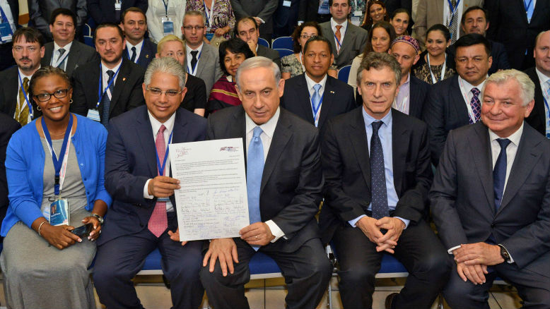 Israeli Prime Minister Benjamin Netanyahu meets with mayors from cities all over the world, at the 29th International Mayor Conference, on June 18, 2014 (photo credit: Haim Zach / GPO/Flash90) Illustrative: Israeli Prime Minister Benjamin Netanyahu meets with mayors from cities all over the world, at the 29th International Mayor Conference, on June 18, 2014 (photo credit: Haim Zach / GPO/Flash90)