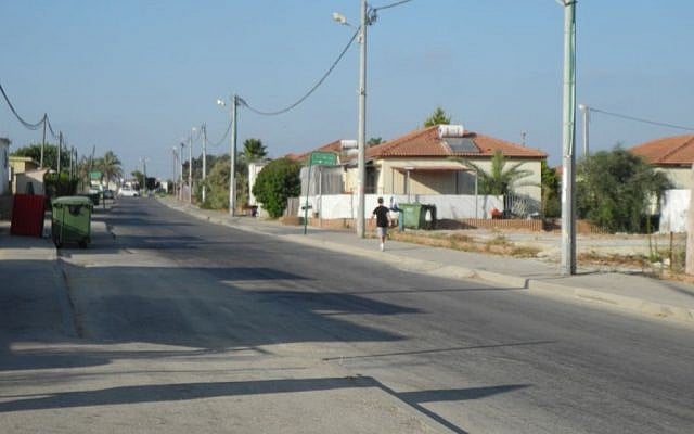 The streets of Nitzan were nearly empty on Sunday as families left for safer and quieter areas of the country. The streets of Nitzan were nearly empty on Sunday as families left for safer and quieter areas of the country.