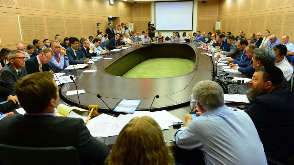 Full to capacity room at the Knesset's emergency meeting on rising anti-Semitism in Europe, July 28, 2014. (Israel Bardugo / The Israeli-Jewish Congress)