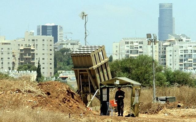 An Iron Dome Missile Battery near Tel Aviv, on the first day of Operation Protective Edge, July 8, 2014. (Photo by Flash90) An Iron Dome Missile Battery near Tel Aviv, on the first day of Operation Protective Edge, July 8, 2014. (Photo by Flash90)