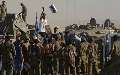 Distributing care packages to troops, during the current operation in Gaza. (photo credit: Nati Shochat/Flash90)
