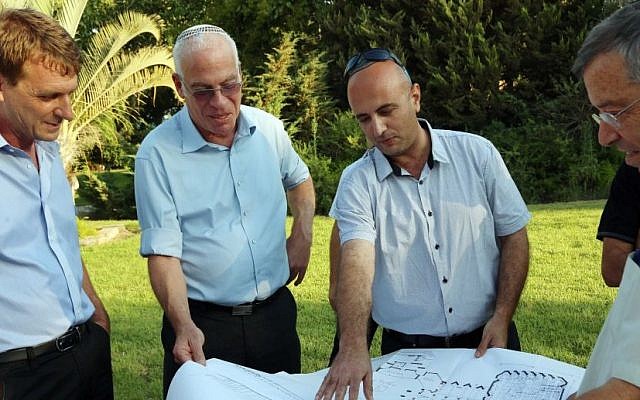 Housing and Construction Minister Uri Ariel visits southern Israel. (photo credit: Sasson Tiram)