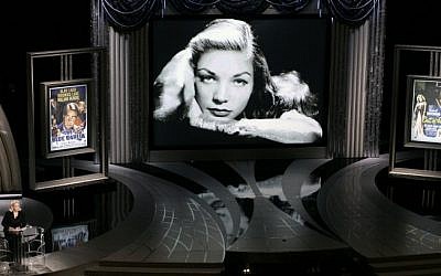 This March 5, 2006 file photo shows US actress Lauren Bacall presenting a homage to Film Noir during the 78th Academy Awards in Hollywood, California. (Photo credit: AFP PHOTO / Timothy A. CLARY / Files) This March 5, 2006 file photo shows US actress Lauren Bacall presenting a homage to Film Noir during the 78th Academy Awards in Hollywood, California. (Photo credit: AFP PHOTO / Timothy A. CLARY / Files)