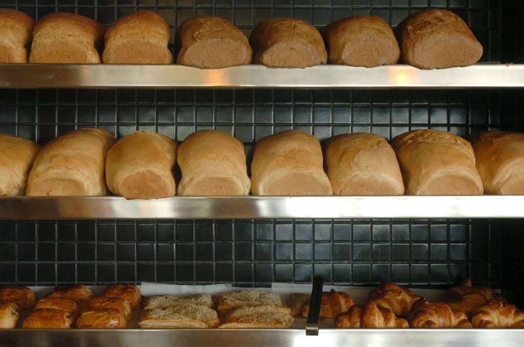 Analysts also said that unlike Aroma and Arcaffe, which offered fresh bread and produce on their menus, Starbucks trucked their sandwiches in from the logistics center near the airport (photo credit: Nati Shochat/Flash 90) Analysts also said that unlike Aroma and Arcaffe, which offered fresh bread and produce on their menus, Starbucks trucked their sandwiches in from the logistics center near the airport (photo credit: Nati Shochat/Flash 90)