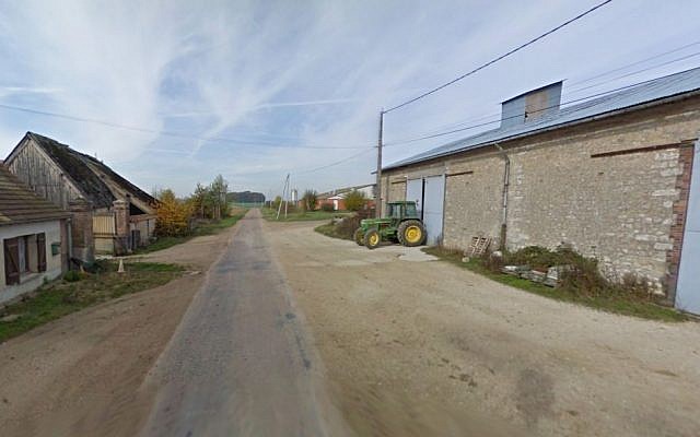 La mort aux Juifs. (Screen capture: Google Street View) La mort aux Juifs. (Screen capture: Google Street View)