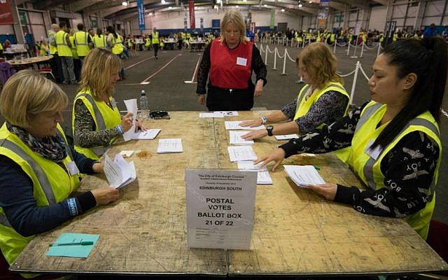 Counting begins in the Scottish Independence Referendum at the Royal Highland Centre in Edinburgh, Scotland, Thursday Sept. 18, 2014. (AP Photo/Stefan Rousseau, Pool) Counting begins in the Scottish Independence Referendum at the Royal Highland Centre in Edinburgh, Scotland, Thursday Sept. 18, 2014. (AP Photo/Stefan Rousseau, Pool)