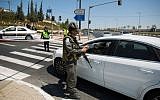 A police roadblock. (Yonatan Sindel/Flash90)