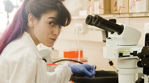 Doctoral student Shani Gluska working in Dr. Eran Perlson's lab at Tel Aviv University. (photo credit: Courtesy) Doctoral student Shani Gluska working in Dr. Eran Perlson's lab at Tel Aviv University. (photo credit: Courtesy)