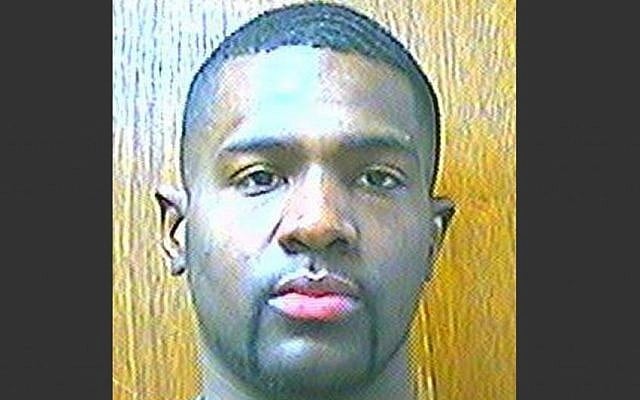 This March 25, 2013 photo provided by the Oklahoma Department of Corrections shows Alton Nolen of Moore, Oklahoma. Prison records indicate that Nolen, the suspect in the beheading of a co-worker at an Oklahoma food processing plant Thursday, Sept. 25, 2014, had spent time in prison and was on probation for assaulting a police officer. (Photo credit: AP/Oklahoma Department of Corrections) This March 25, 2013 photo provided by the Oklahoma Department of Corrections shows Alton Nolen of Moore, Oklahoma. Prison records indicate that Nolen, the suspect in the beheading of a co-worker at an Oklahoma food processing plant Thursday, Sept. 25, 2014, had spent time in prison and was on probation for assaulting a police officer. (Photo credit: AP/Oklahoma Department of Corrections)