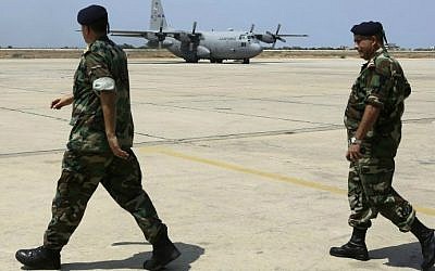Lebanese soldiers at a military base at Beirut International Airport on August 29, 2014. (photo credit: AFP/Anwar Amro)