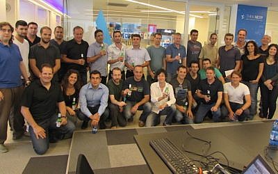 Entrepreneur members of the Microsoft Ventures Accelerator in Tel Aviv on their first day of work (Photo credit: Courtesy)