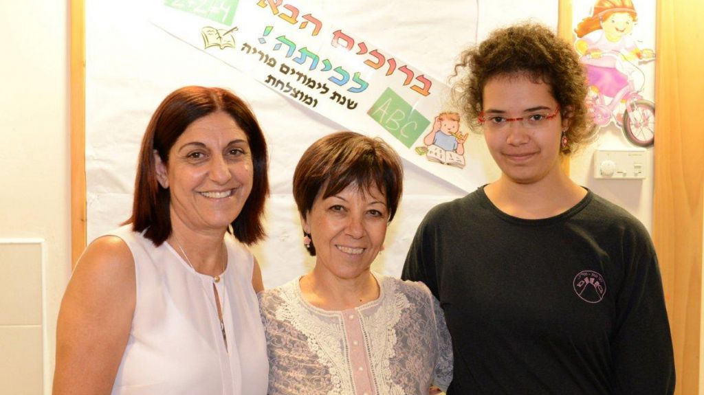 From left to right: Ilana Levy, teacher Estie Lauper and teacher Avi Lansky. (photo credit: Ofer Golan) From left to right: Ilana Levy, teacher Estie Lauper and teacher Avi Lansky. (photo credit: Ofer Golan)