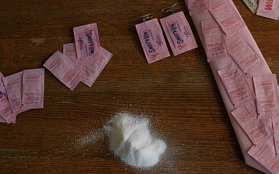 Artificial sweeteners (illustrative photo: CC BY-SA Mary, Flickr)