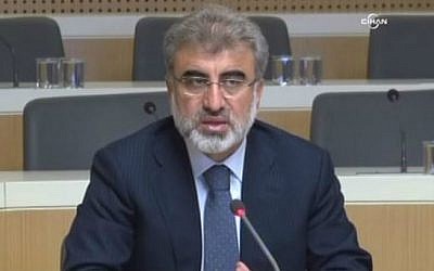 Turkish Energy Minister Taner Yildiz. (screen capture:YouTube/Cihan Haber Ajansi)