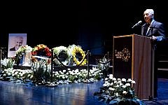 Former president Shimon Peres speaks at a funeral ceremony for former Tel Aviv mayor Shlomo "Chich" Lahat, at the Performing Arts center in Tel Aviv, before Lapid's burial at the Trumpeldor ceremony on October 03, 2014. (Photo credit: Amir Levy/FLASH90)