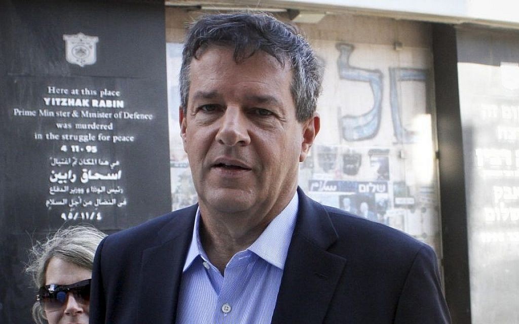 Yuval Rabin visits the memorial to his father, slain Israeli prime minister Yitzhak Rabin, in Tel Aviv, October 22, 2014. (Flash90)