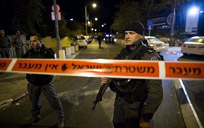 Police block off the area where Yehudah Glick was shot in an assassination attempt, October 2014 (photo credit: Yonatan Sindel/Flash90)