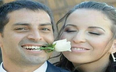 Screenshot from a picture aired on Channel 10, Friday October 10, 2014, of Maj. Tzafrir Baror, 32, who died July 20 during Operation Protective Edge, and his wife Sivan, on their wedding day.