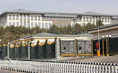 President Recep Tayyip Erdogan's grandiose new Ak Saray presidential palace (White Palace) on the outskirts of Ankara, October 29, 2014. (photo credit: AFP/ADEM ALTAN)