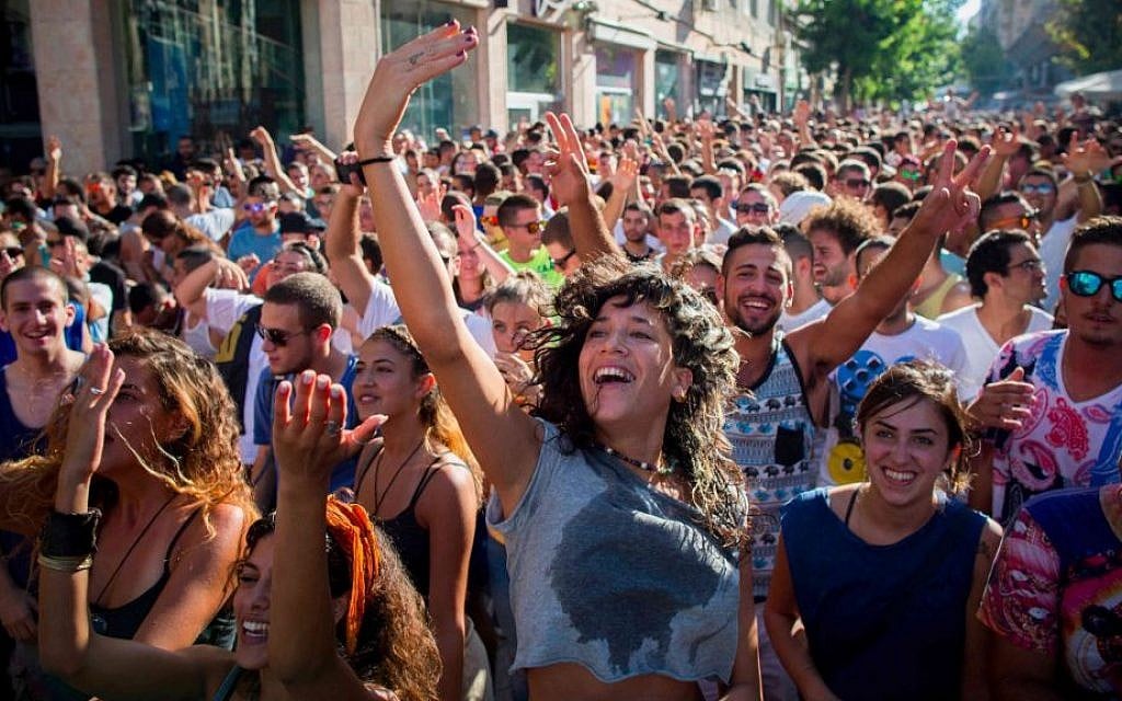 A Jerusalem street party, August 2014, part of the city's effort to appeal to its younger population (photo credit: Yonatan Sindel/Flash 90) A Jerusalem street party, August 2014, part of the city's effort to appeal to its younger population (photo credit: Yonatan Sindel/Flash 90)