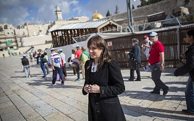 Likud MK Tzipi Hotovely at the Western Wall in  Jerusalem on her way to visit the Temple Mount, November 4, 2014 (photo credit: Yonatan Sindel/Flash90)