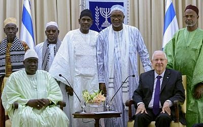President Reuven Rivlin meets with a delegation of imams from Senegal, at the President's Residence in Jerusalem on November 27, 2014. (photo credit: Mark Neyman/GPO/FLASH90)