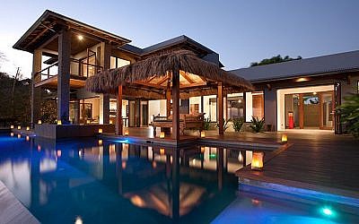 A 1.5 acre property sitting on a mountain in Guanacaste, surrounded by tropical forest and overlooking the Pacific Ocean (Courtesy Kosher Casas)