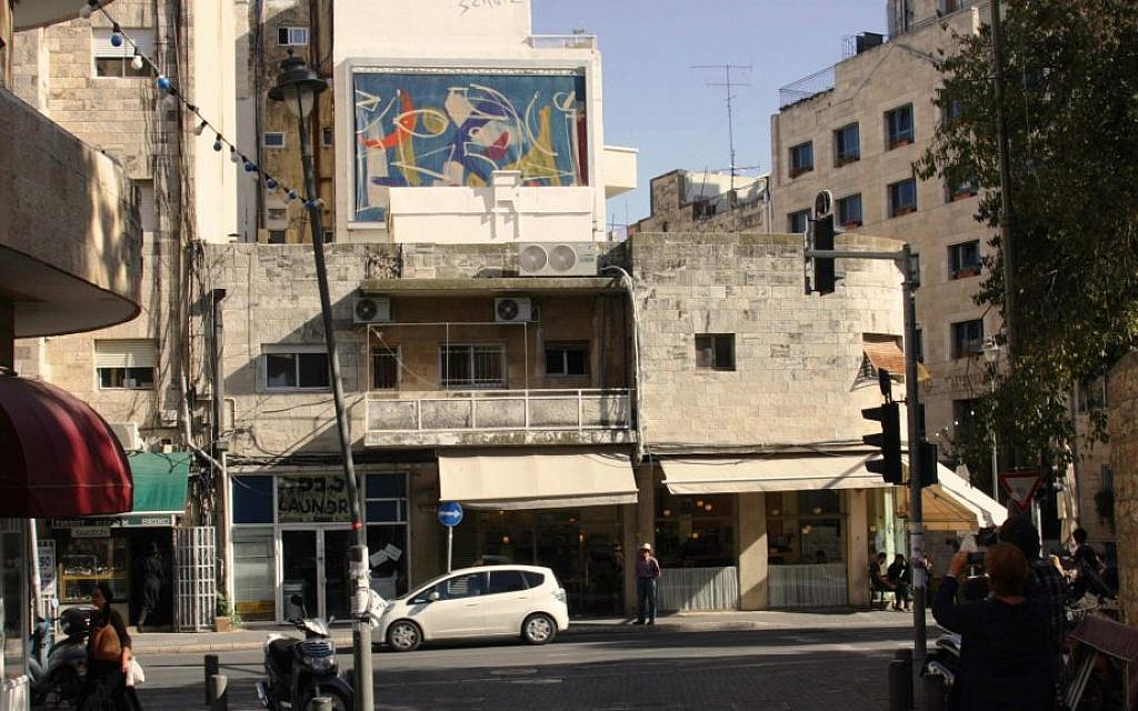 Changing exhibit on Shmuel HaNagid Street (photo credit: Shmuel Bar-Am))