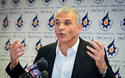 Moshe Kahlon speaking in Tel Aviv on December 2, 2014. (photo credit: Flash90)