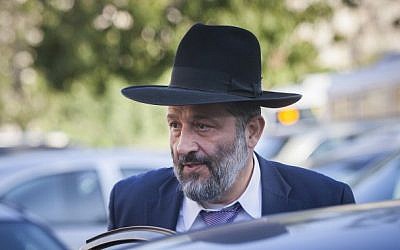Shas party chairman Aryeh Deri, Jerusalem, December 30, 2014. (photo credit: Yonatan Sindel/Flash90)