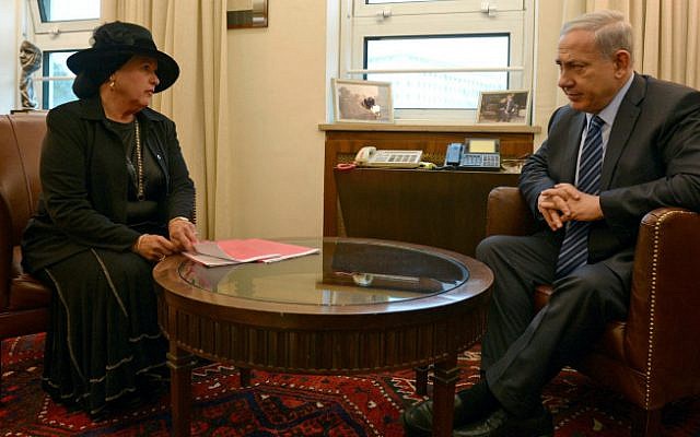 Esther Pollard, Jonathan's second wife, with Prime Minister Benjamin Netanyahu on November 24, 2014 (photo credit: Haim Zach/ GPO) Esther Pollard, Jonathan's second wife, with Prime Minister Benjamin Netanyahu on November 24, 2014 (photo credit: Haim Zach/ GPO)