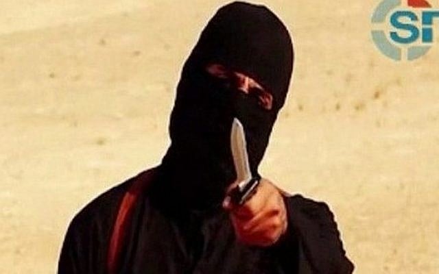 An image grab taken from a video released by the Islamic State (IS) and identified by private terrorism monitor SITE Intelligence Group on September 2, 2014 purportedly shows a masked militant holding a knife and gesturing as he speaks to the camera in a desert landscape before beheading 31-year-old US freelance writer Steven Sotloff. (AFP PHOTO/SITE Intelligence Group/HO) An image grab taken from a video released by the Islamic State (IS) and identified by private terrorism monitor SITE Intelligence Group on September 2, 2014 purportedly shows a masked militant holding a knife and gesturing as he speaks to the camera in a desert landscape before beheading 31-year-old US freelance writer Steven Sotloff. (AFP PHOTO/SITE Intelligence Group/HO)