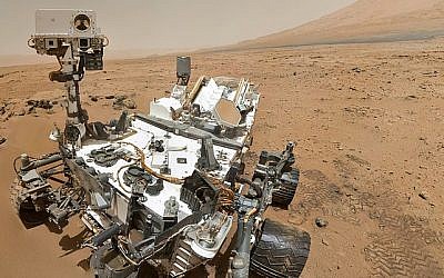 A self-portrait of NASA's Curiosity rover on Mars. (Photo credit: Wikimedia)