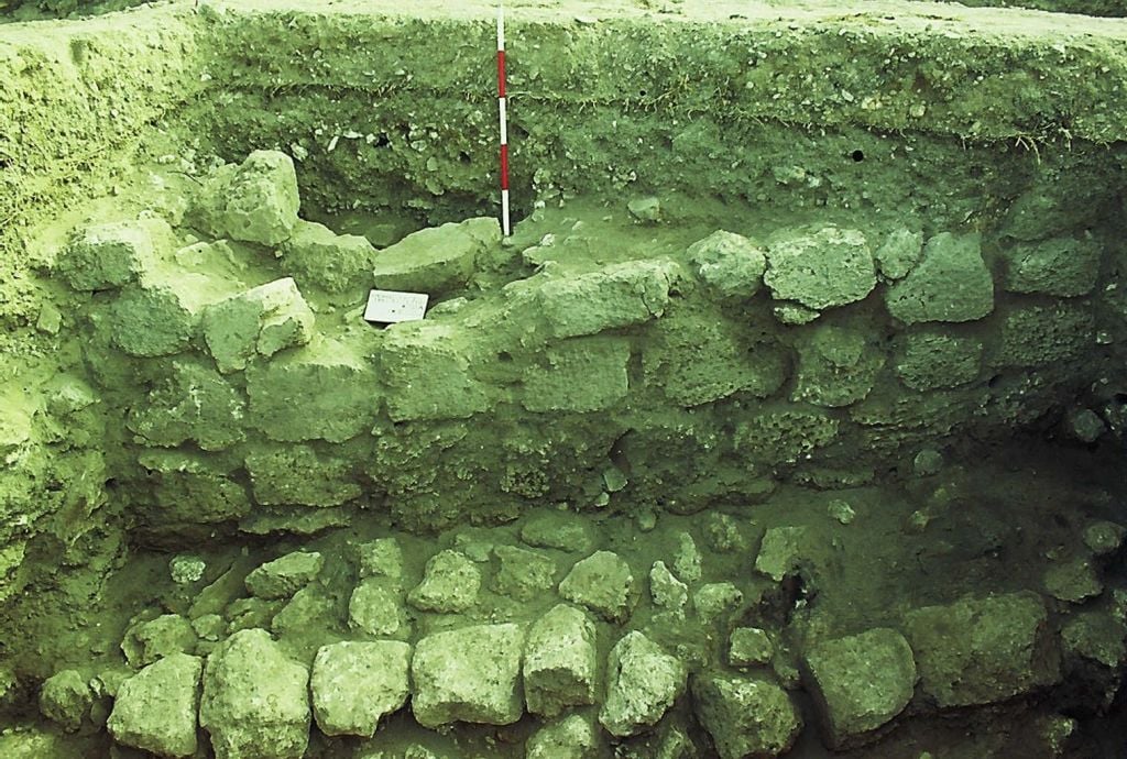 Part of the wall and ramp found during Aviram Oshri's excavations in Bethlehem of the Galilee (Courtesy Aviram Oshri) Part of the wall and ramp found during Aviram Oshri's excavations in Bethlehem of the Galilee (Courtesy Aviram Oshri)