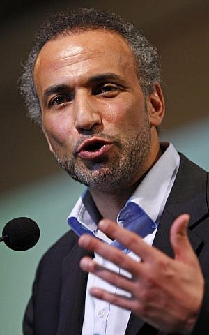 Muslim scholar Tariq Ramadan speaks at Cooper Union in New York, Thursday, April 8, 2010 (photo credit: AP/Kathy Willens)