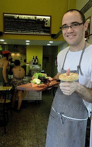 El Cuchitril owner Juan Pablo Gorman uses his grandmother's bagel recipe at his Buenos Aires cafe. (courtesy) El Cuchitril owner Juan Pablo Gorman uses his grandmother's bagel recipe at his Buenos Aires cafe. (courtesy)