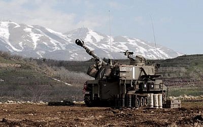 Illustrative photo of Israeli artillery on the Lebanese border, January 28, 2015. (IDF Spokesperson)