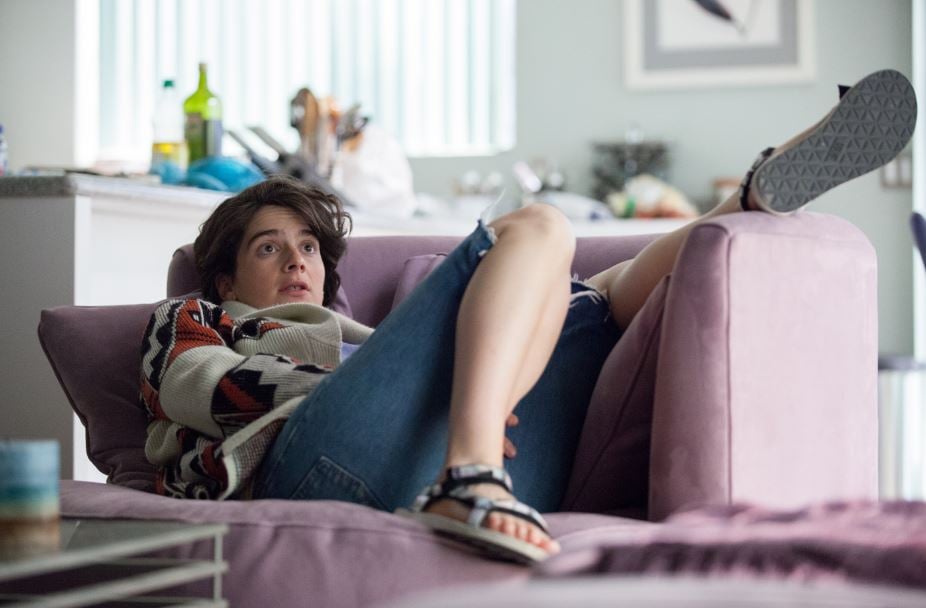Rebel of the family Ali divulges the family's big secret -- that it keeps secrets -- in 'Transparent.' (courtesy Amazon Studios)