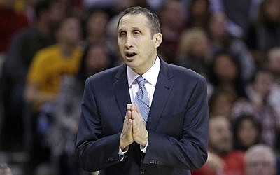 Cleveland Cavaliers head coach David Blatt talks to a referee during an NBA basketball game against the Indiana Pacers in Cleveland. (photo credit: AP Photo/Tony Dejak, File)