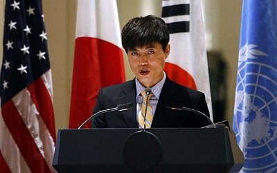 North Korean human rights activist Shin Dong-hyuk delivers remarks during an event on human rights in North Korea at the Waldorf Astoria Hotel, in New York, September 23, 2014. (photo credit: AP/Jason DeCrow, File)