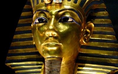 Mask of Tutankhamun's mummy at The Egyptian Museum. (Wikimedia Commons/CC BY-SA Bjørn Christian Tørrissen)