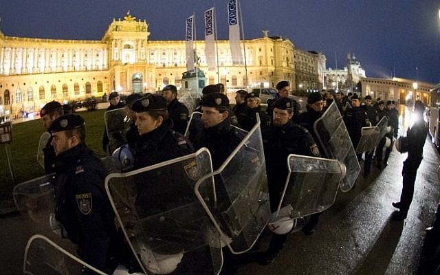 Austrian riot police blocks streets from protesters opposing the annual right-wing Freedom Party's Academic Ball near the Hoffburg palace in Vienna, on January 30, 2015 (photo credit: AFP/JOE KLAMAR) Austrian riot police blocks streets from protesters opposing the annual right-wing Freedom Party's Academic Ball near the Hoffburg palace in Vienna, on January 30, 2015 (photo credit: AFP/JOE KLAMAR)