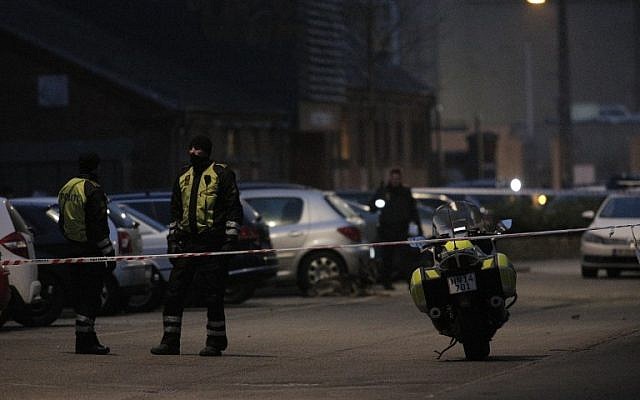 Policemen secure the area around a building in Copenhagen, Denmark, where shots were fired on February 14, 2015 outside the venue of a debate held on Islam and free speech. (photo credit: AFP PHOTO / MARTIN SYLVEST / SCANPIX) Policemen secure the area around a building in Copenhagen, Denmark, where shots were fired on February 14, 2015 outside the venue of a debate held on Islam and free speech. (photo credit: AFP PHOTO / MARTIN SYLVEST / SCANPIX)