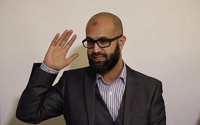CAGE research director, Asim Qureshi during a press conference held by the CAGE human rights charity in London, Thursday, Feb. 26, 2015. (photo credit: AP Photo/Matt Dunham)