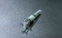 Close up on an anti-flu inoculation (Photo credit: Nati Shohat /Flash90)