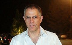 Publisher and owner of the Yedioth Ahronoth newspaper Arnon 'Noni' Mozes in Tel Aviv, March 26, 2014. (photo credit: Roni Schutzer/Flash90)