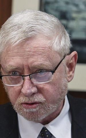 State Comptroller Yosef Shapira, October 29, 2014 (Flash90) 